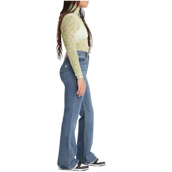 Levi's® Premium 70'S HIGH RISE FLARE WOMEN'S JEANS in Sonoma Step - Picture 2 of 3